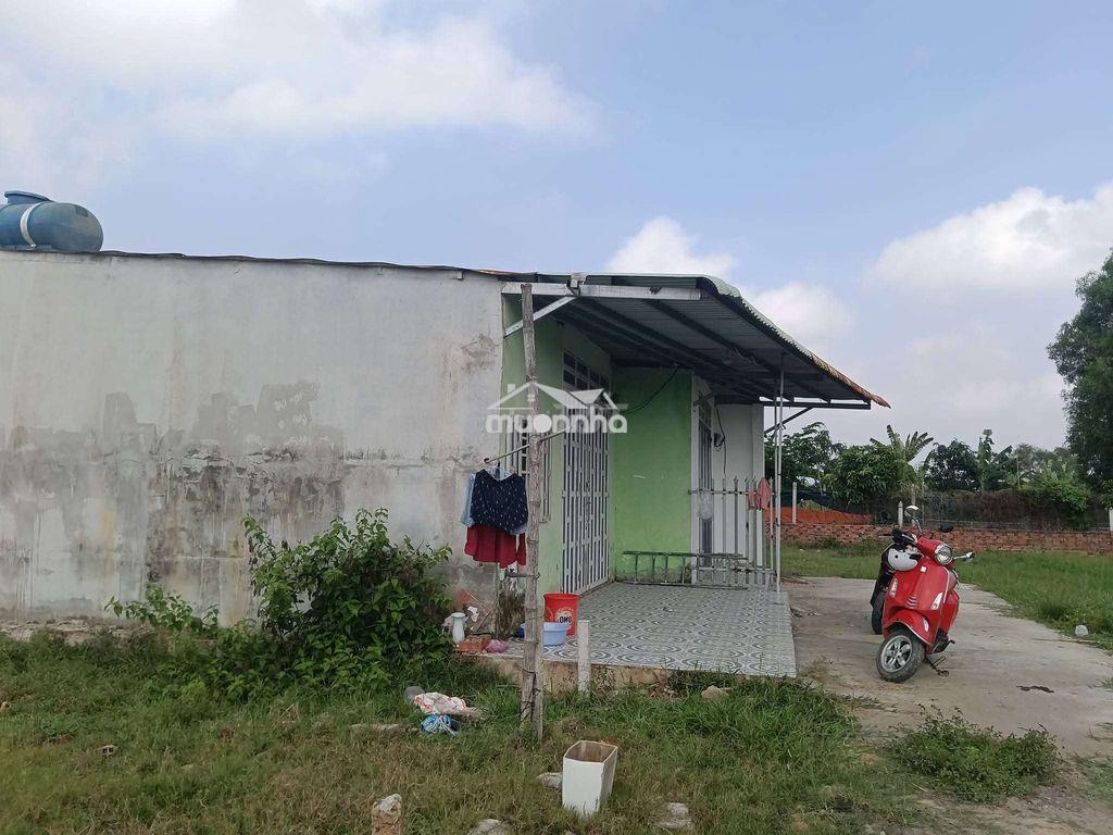 Nhà giáp hóc môn giá 350 triệu 60m2 - 4