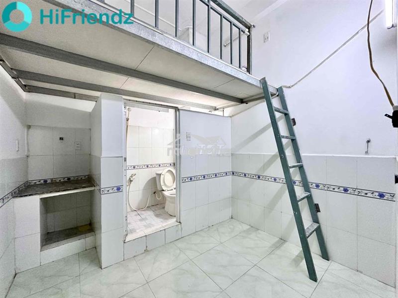 Cho thuê phòng duplex giá rẻ thang máy gần luỹ bán bích,thoại ngọc hầu