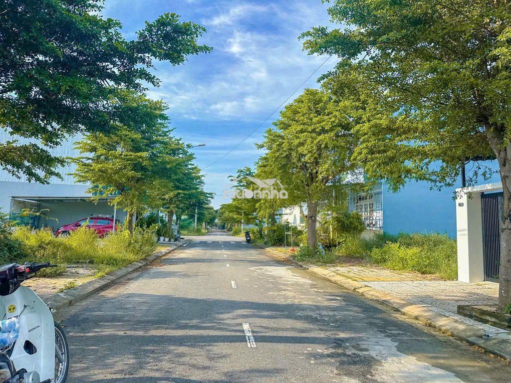 Lên 12 lô khu đô thị điện ngọc gần fpt, đại học pct. liên hệ ngay - 3