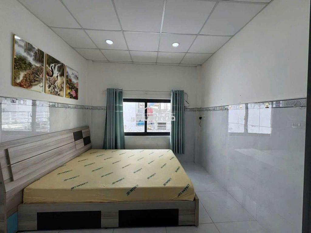 Cho thuê nhà 2pn3wc nguyễn trãi q1 - 2