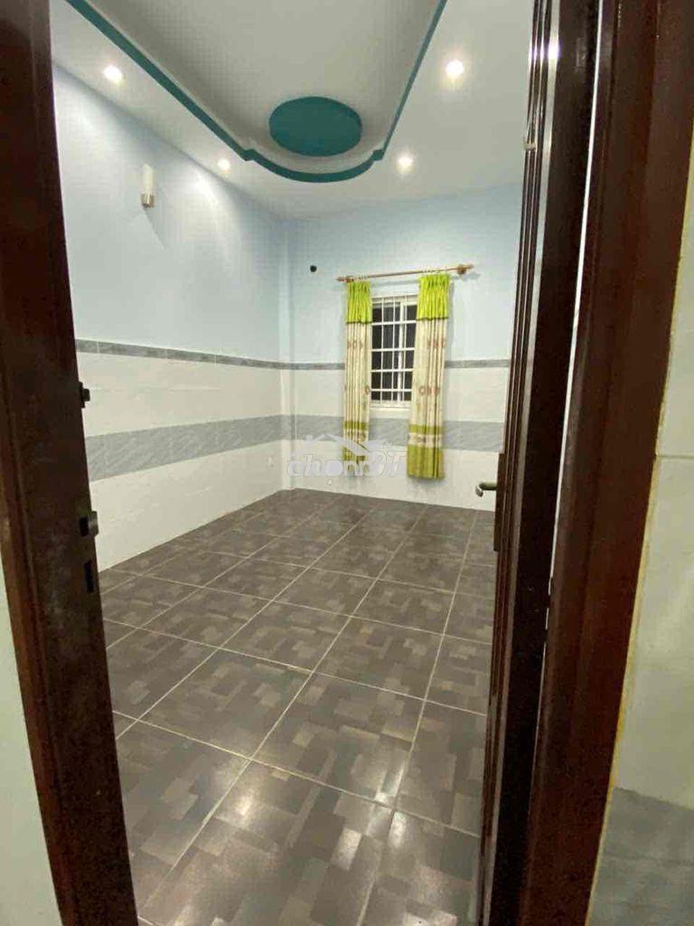 Phòng trọ mặt tiền phạm văn chí q6 - 3