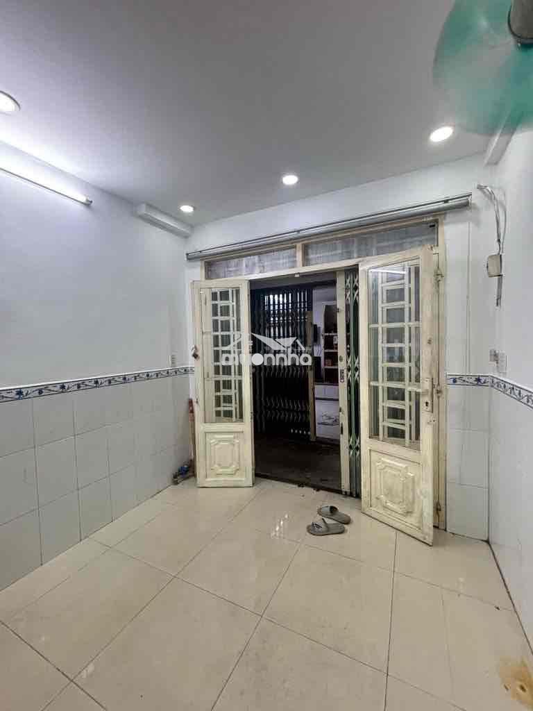🏡 2tầng sổ hồng riêng gần chợ bà chiểu