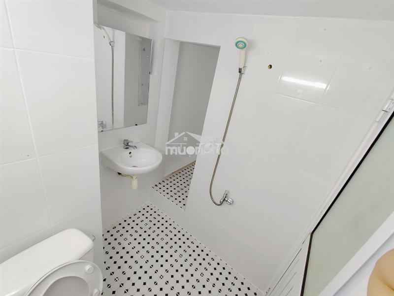 𝐆Á𝐂 𝐋ẫ𝐍, cửa sổ, 𝐅𝐔𝐋𝐋 gạch | ngã tư đ.c2 lê văn lương(🏘️trọ anh vinh)
