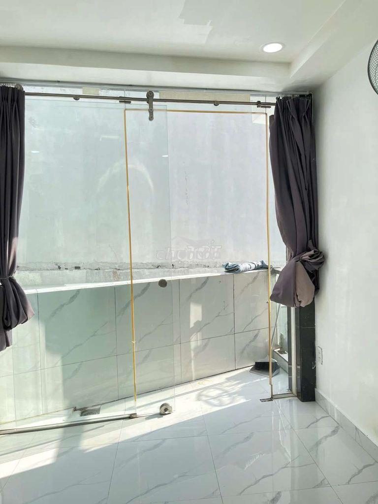 Cho thuê phòng lầu 1. đường huỳnh văn bánh, phường 11.quận phú nhuận - 2