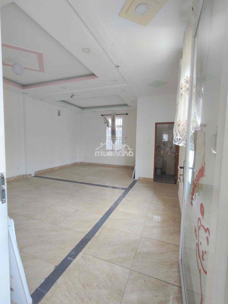 Cho thuê căn góc 2 mặt tiền vừa ở vừa làm văn phòng