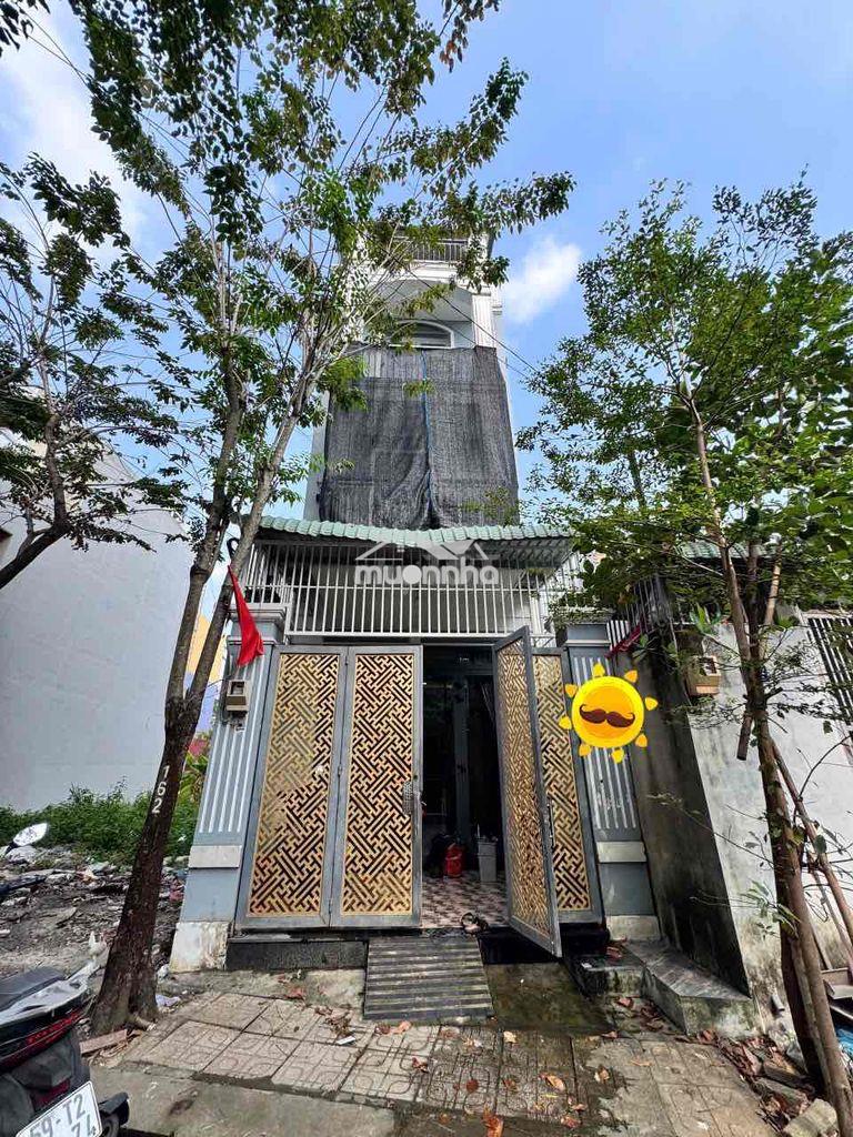 Cho thuê nhà nguyên căn gần vinhomes grand park quận 9