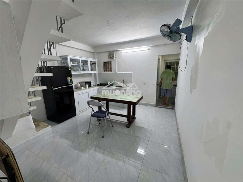 ( 10 triệu 3pn) cho thuê nhà đường nguyễn hữu tiến dt 4x20m đúc lửng