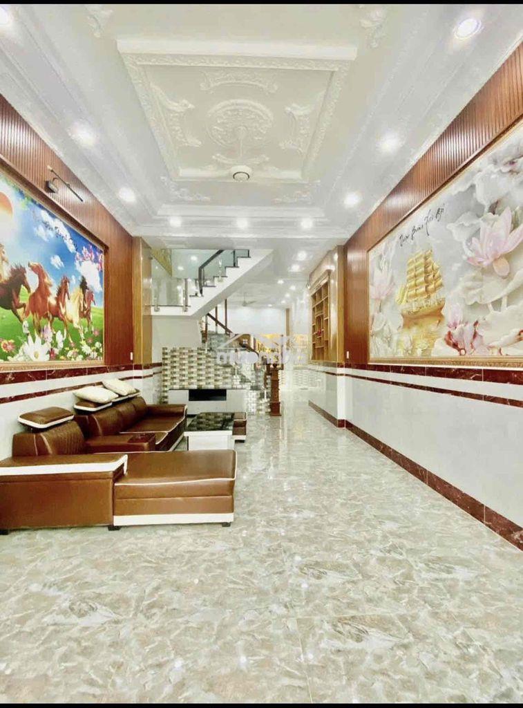 Cho thuê nhà dt 220m2 1trệt 3lầu 4pn 3wc full nội thất hẻm xe tải