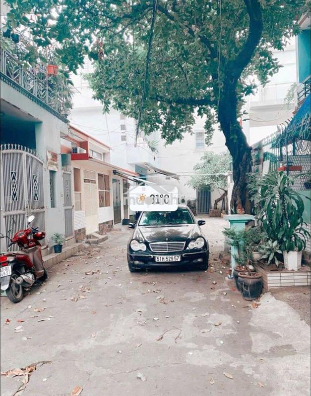 Cho thuê nhà nguyên căn hxh 2pn ngô đức kế bt.