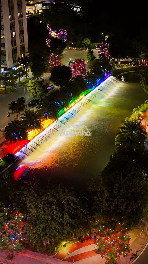 Chính chủ bán ch vinhomes grand park 2pn siêu đẹp