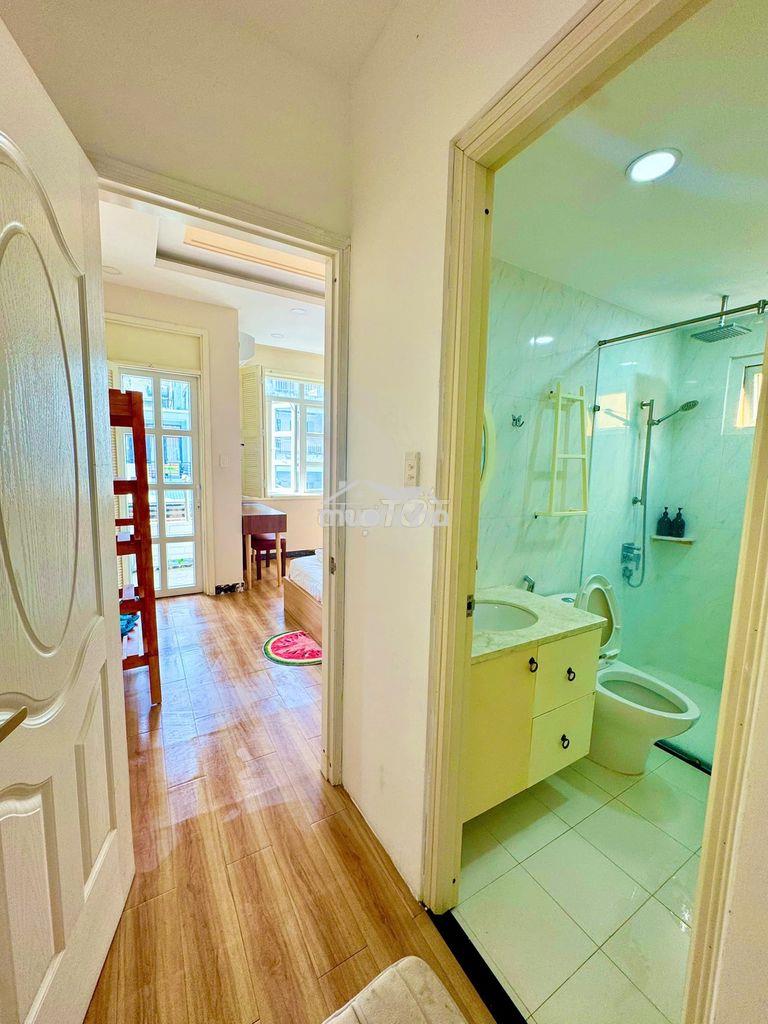 Cho thuê trọn gói nguyên căn 8 phòng lớn chdv quận 1