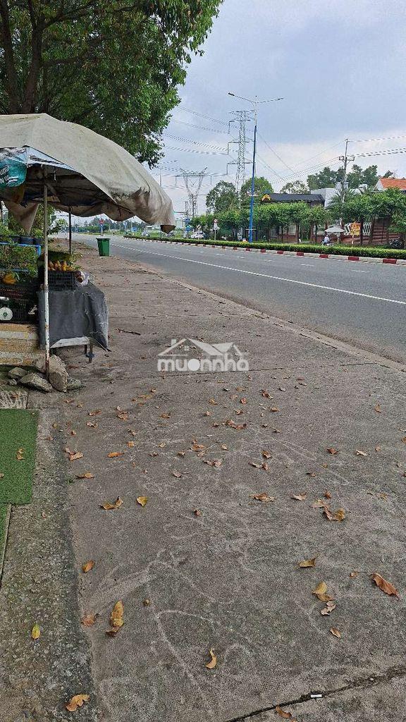 Nhà mặt tiền huỳnh văn lũy gần trung tâm hành chính cũ