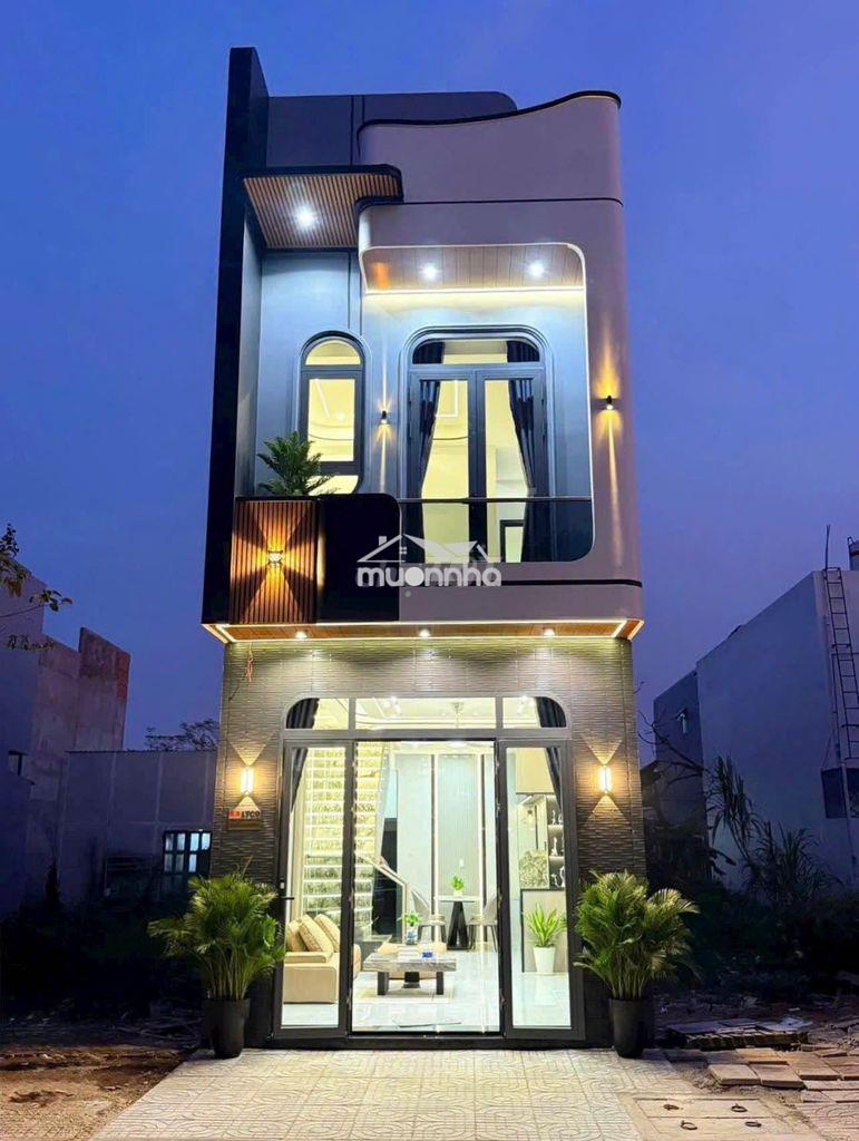 Cần bán gấp nhà mới xây 1 trệt + 1 lầu ở thủ dầu một ngay bv hoàn mỹ 