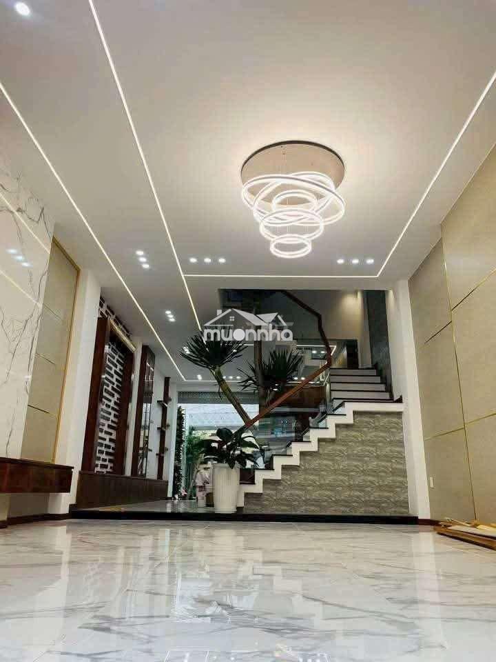 CHO THUÊ NHÀ TRẦN VĂN MƯỜI DT 6*28-3 LẦU -4PN -5WC.SÂN XE HƠI NHÀ ĐẸP