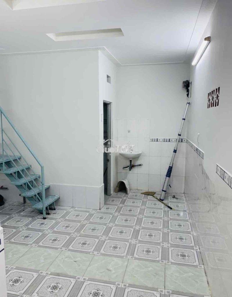 Can goc hem 861 tran xuan soan 120m2 co 4pn - 3