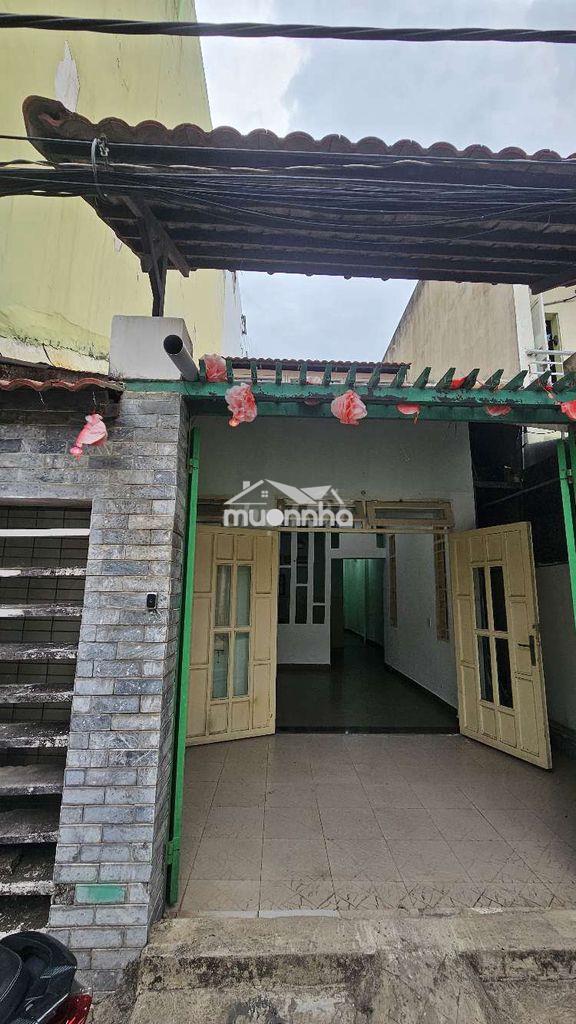 Nhà trệt 5 x22(100m2)2 phòng ngủ ngay trung tâm thị trấn nhà bè.