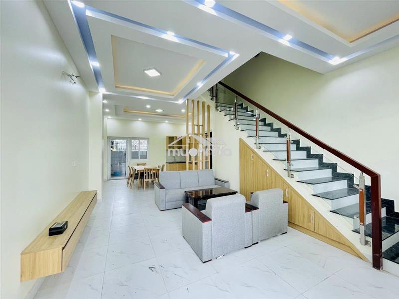 Nhà compound melosa khang điền - 4pn 5wc - nt gần full -sân ô tô riêng