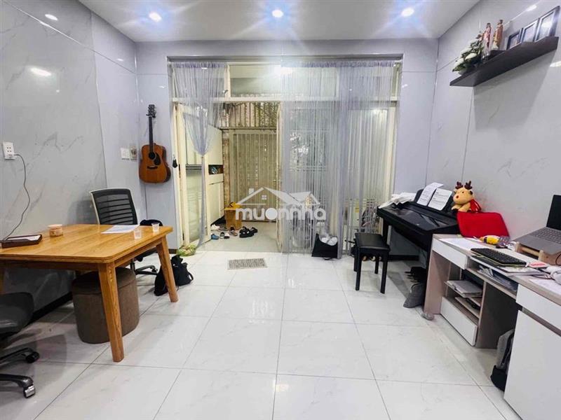 Chỉ 3,xx tỷ - gần 40m2 - ở ngay- vài bước ra mặt tiền lê văn thọ
