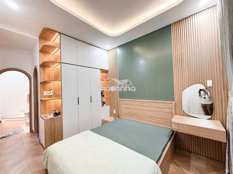 Hẻm võ văn tần, quận 3, dt 37m2, 3 tầng, 2pn, mới, ở liền, 4.95 tỷ