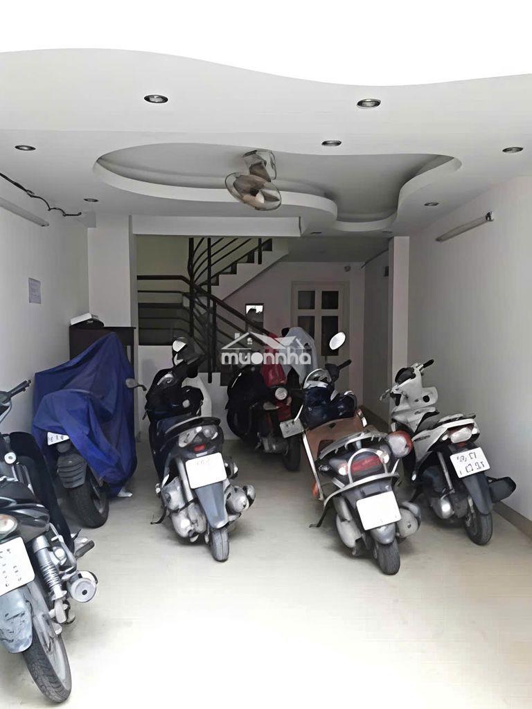 Cho thuê nhà  tại q1   - trệt lửng 3 lầu st – 8pn 8wc – khai thác chdv - 3