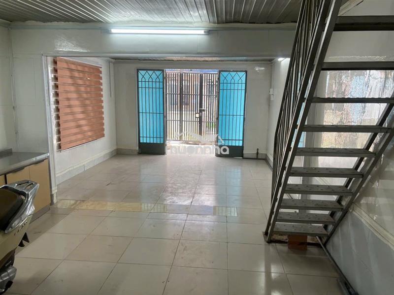 Cho thuê nhà nguyên căn, gần sát trường học, gần chợ, an ninh