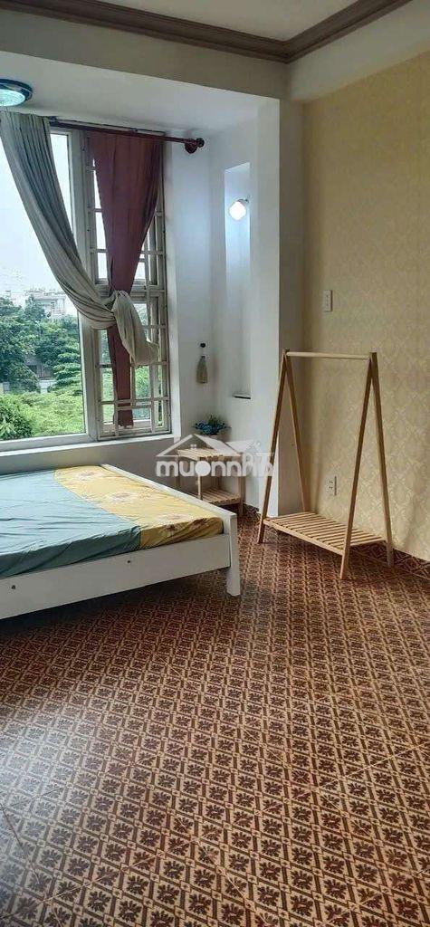 Phòng cho thuê đại học văn lang