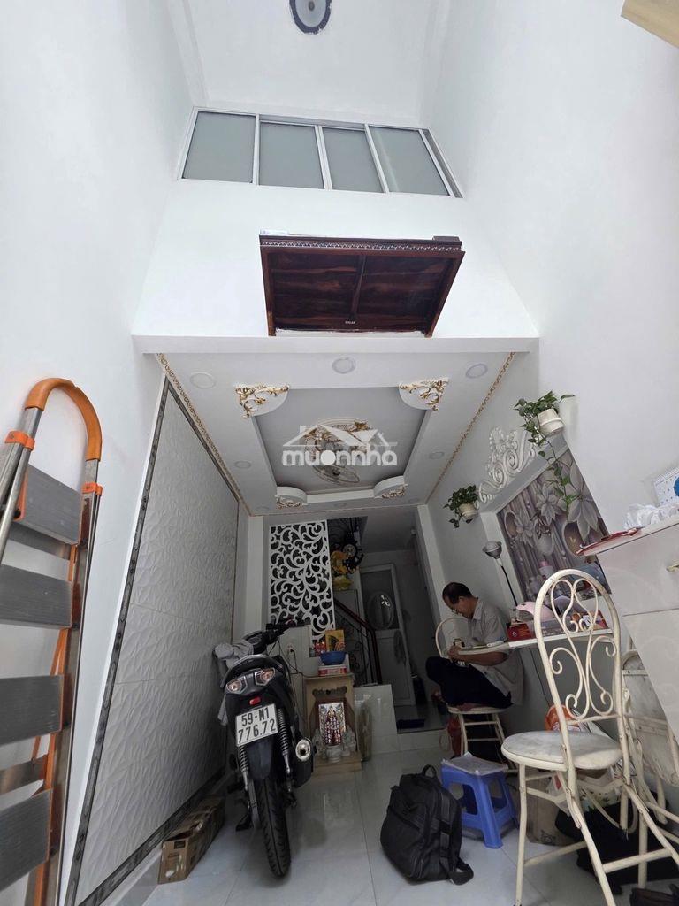 Giảm sâu 700 triệu gấp bán nhà lê đại hành vì có giấy định cư