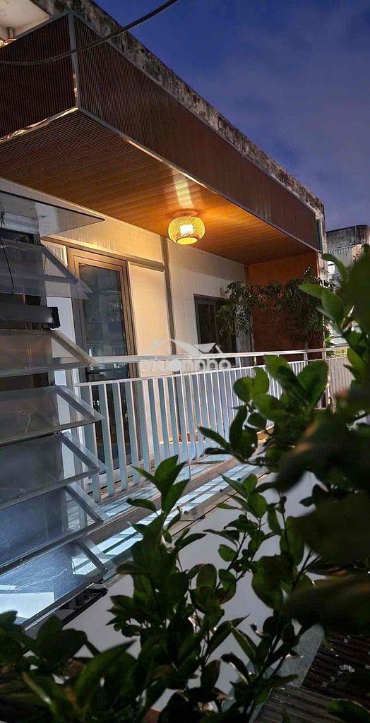 Cho thuê căn hộ tầng thượng 2pn nguyễn trãi – full nội thất, chính chủ