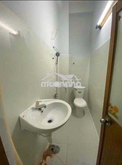 Nhà hẻm bình thới, trệt 2 lầu st, 4pn 3wc, 4x11m, 13tr - 4