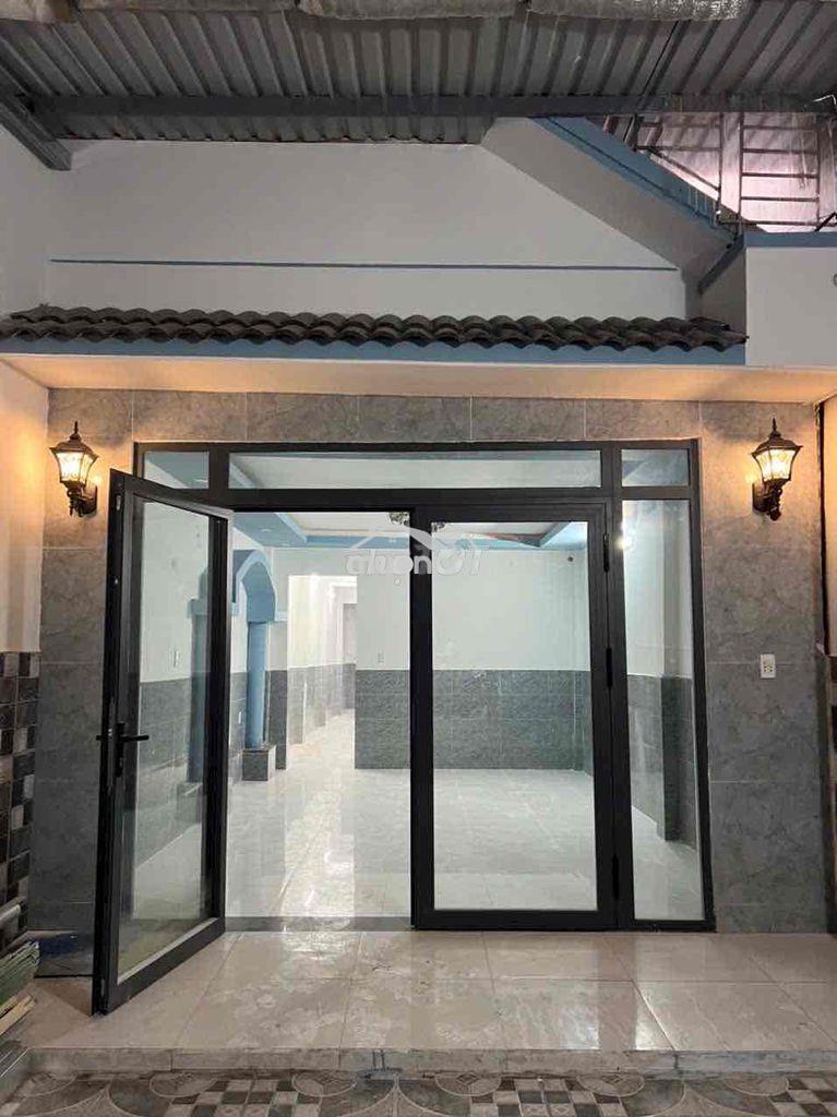 Nhà 4.5m x 24m .  thổ cư 109m tô ngọc vân vào 100m, hẻm thông.