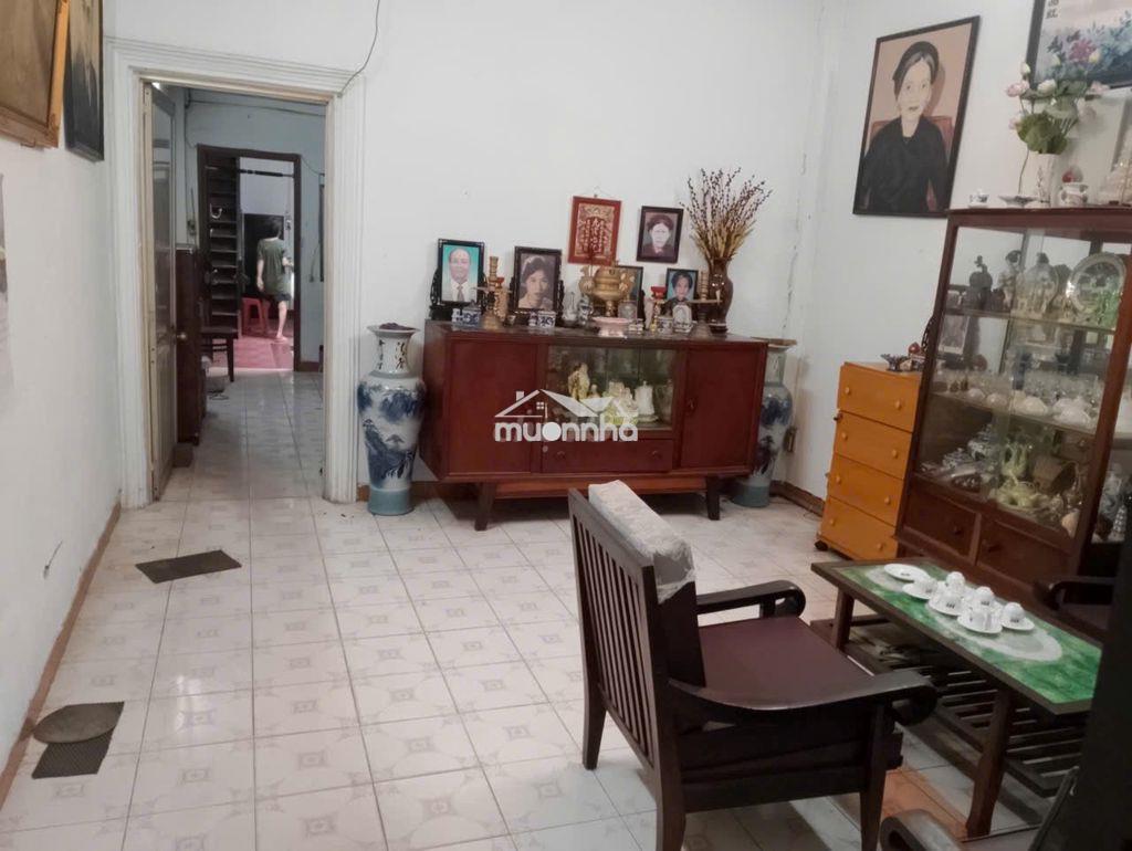 Nhà mặt tiền hẻm rộng  - 2