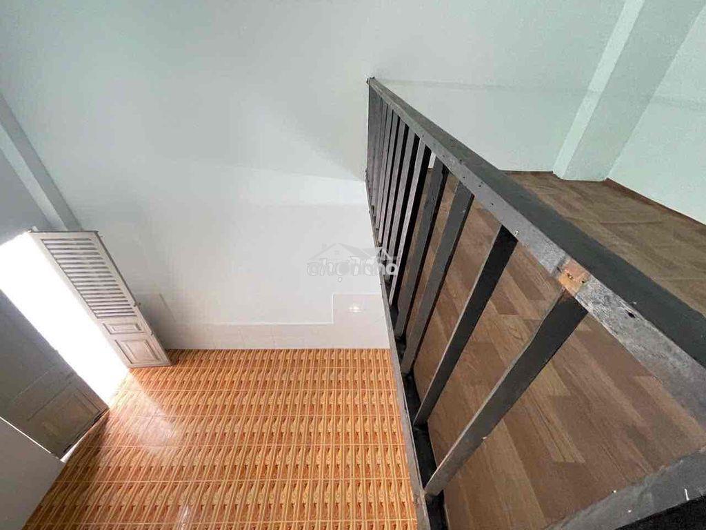 Dãy phòng tầng trệt gác cao ngay lê thị riêng - 2
