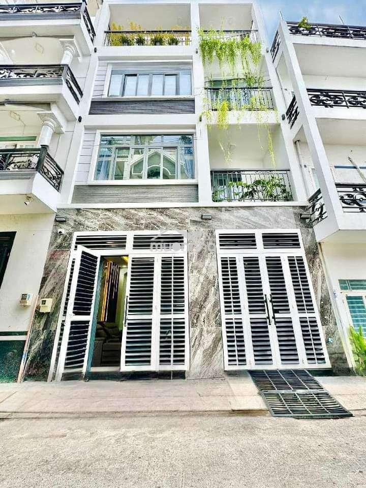 Phòng ban công full nội thất  - 3