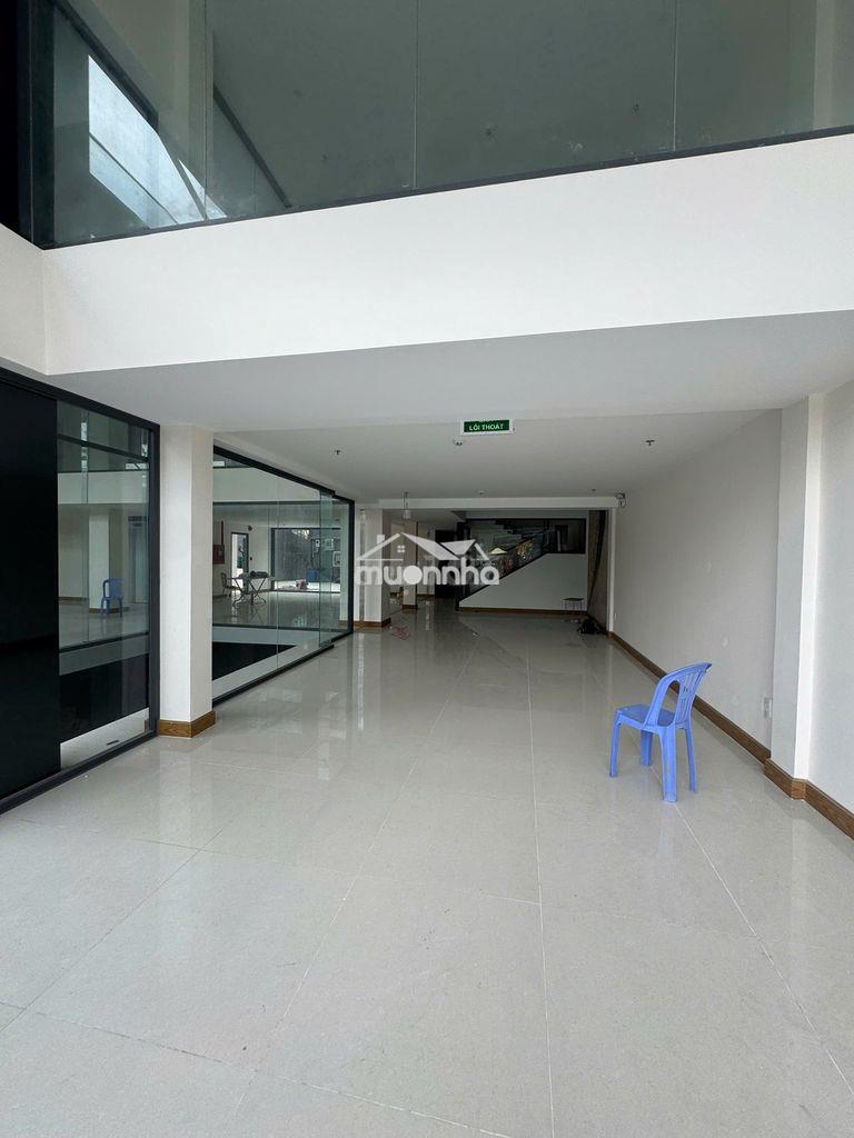 Cho thuê toà nhà văn phòng đẳng cấp mặt tiền trương văn bang quận 2 - 3