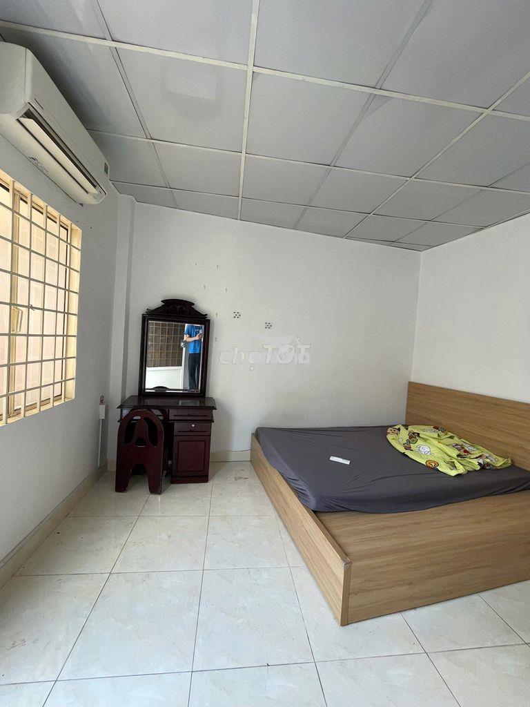Kiot dạng nhà nguyên căn ngay học viện cán bộ - 1pn -1pk-ban công-50m2 - 4