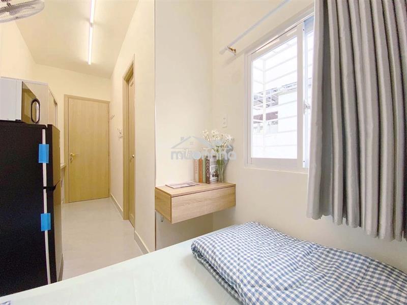 Phòng cao cấp full nội thất thoáng thang máy ngay lê văn sỹ 