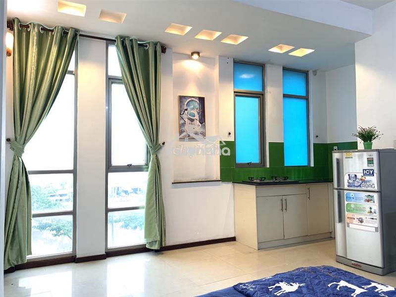 Cho thue phong quan 5, 30m2 , ngay sau lưng y trường đh y dượt