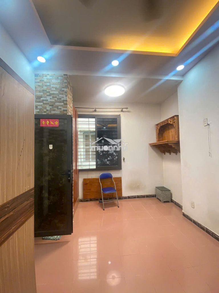 Chính chủ bán chung cư 26 ngô quyền q5!
