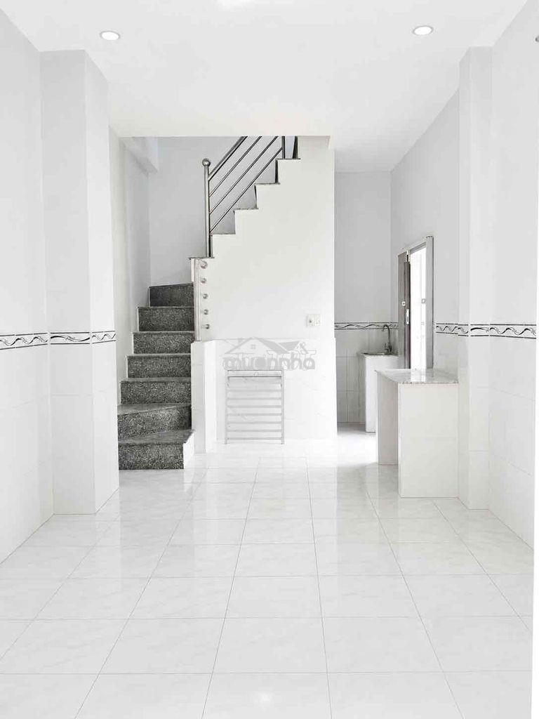 Cho thuê - nhà nguyên căn 3 tầng - 5 triệu/ tháng - huỳnh tấn phát