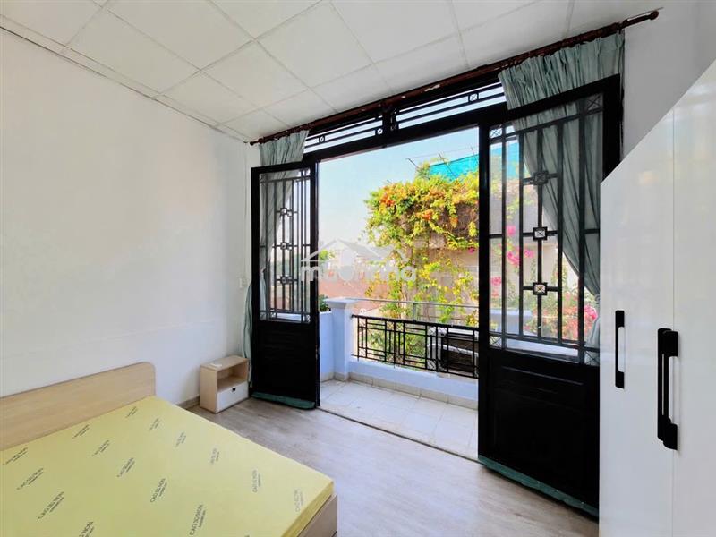 Studio full nội thất gần vhu — có bếp riêng, ban công riêng