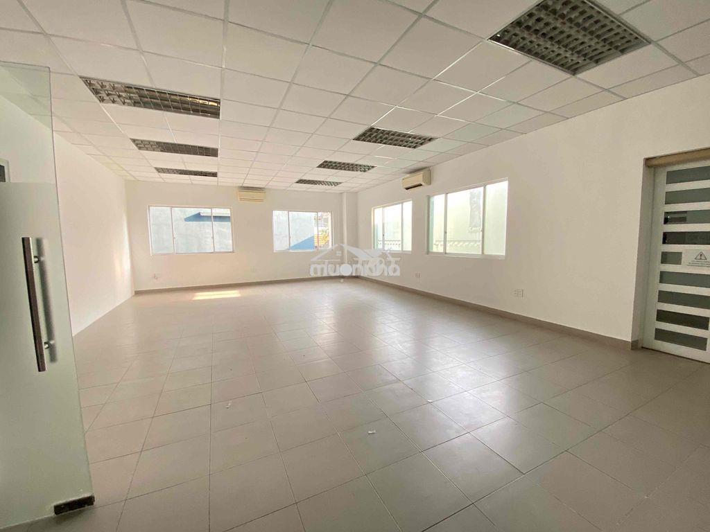Mặt bằng kinh doanh  ngay trung tâm quận 3 - diện tích lên tới 300m2 - 2