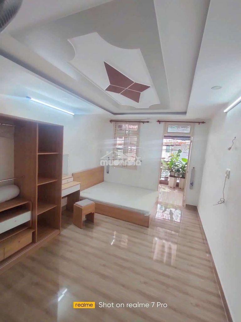 Cuối tháng 6 trống phòng l2 đường n t.minh khai gần đầu ngã tư cmt8 - 2