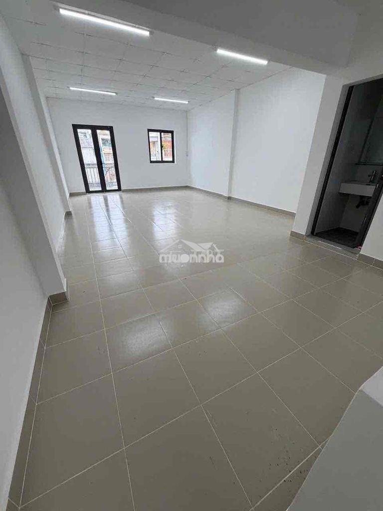 Nhà góc mới keng mặt tiền trần quý q11