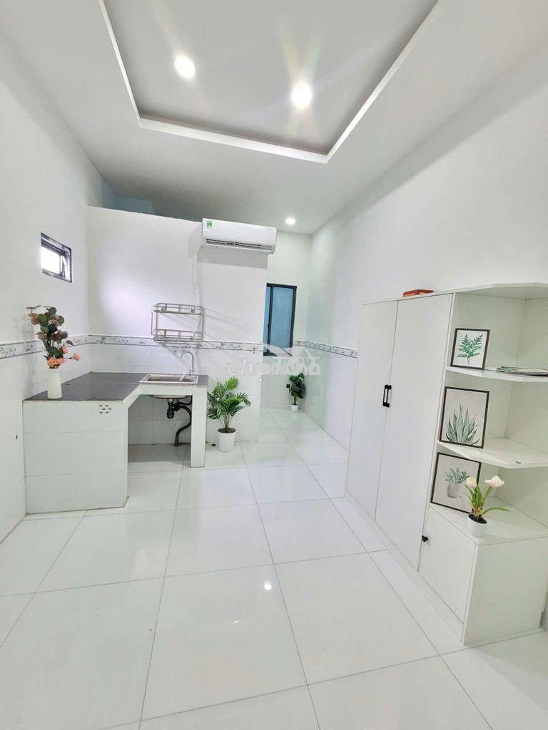 Phòng máy lạnh ngay chợ, cầu tham lương - 3