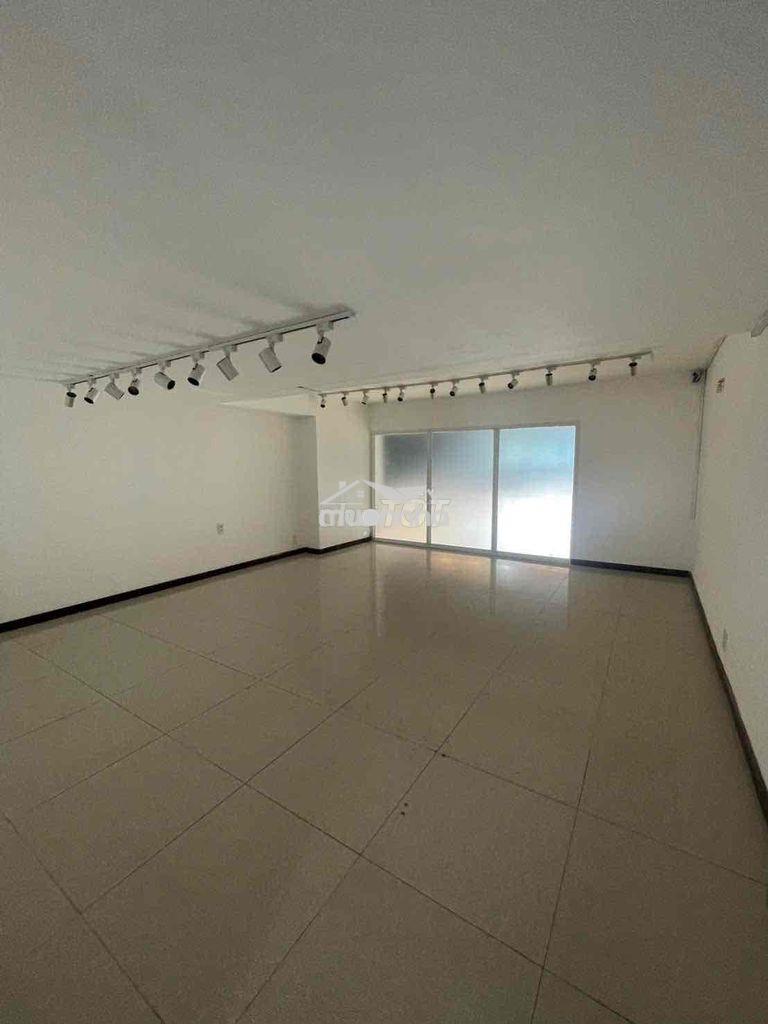 Mặt tiền ql13 ngay phố ngân hàng 1 trệt 1 lửng 2 lầu - 3