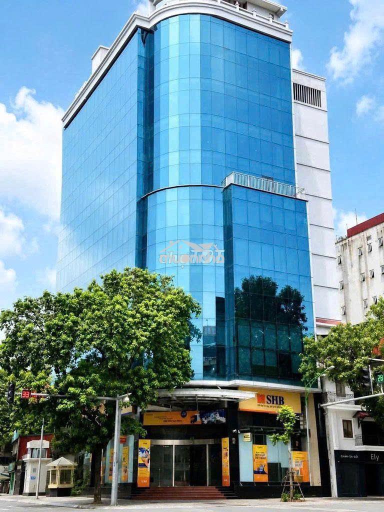 🏢 Cho thuê căn góc 2 mặt tiền đường hai bà trưng dt 9m x 27,5m  quận 3
