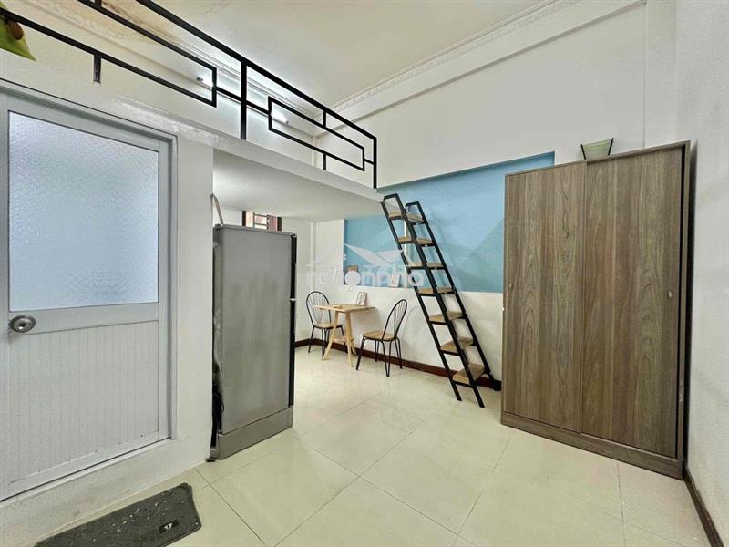 Cho thuê phòng trọ gác cửa sổ - full nội thất ngay nhà ga t3