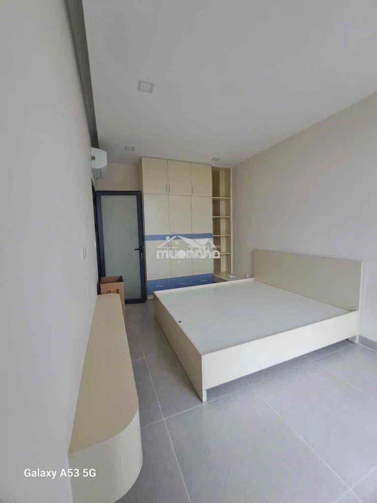 Nhà nguyên căn 1 trệt 2 lầu có sân thượng bãi đậu oto, hẻm oto - 2