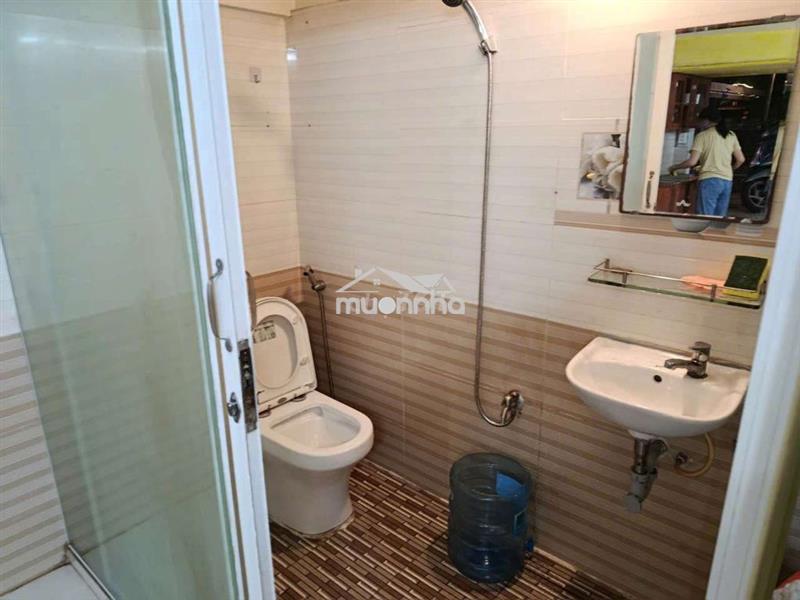 Cho thuê  mặt tiền bờ kè 21m2