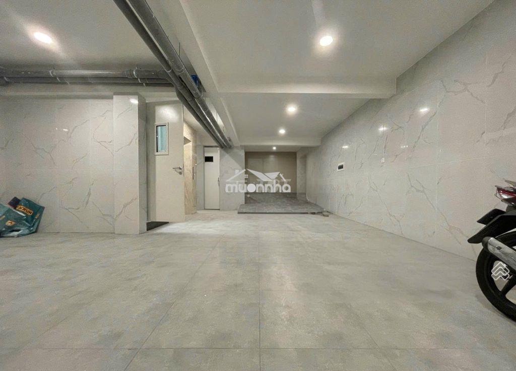 Cho thuê tòa văn phòng 1200m2 trung tâm quận 2 - 3